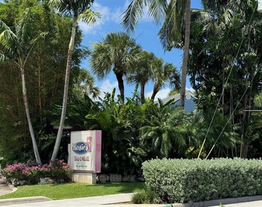 2607 Ne 8th Avenue - Photo Thumbnail 18