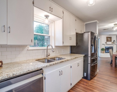 5248 Greene Avenue - Photo Thumbnail 16