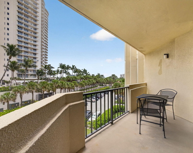 2800 N Ocean Drive - Photo Thumbnail 36