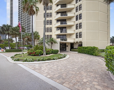 2800 N Ocean Drive - Photo Thumbnail 41
