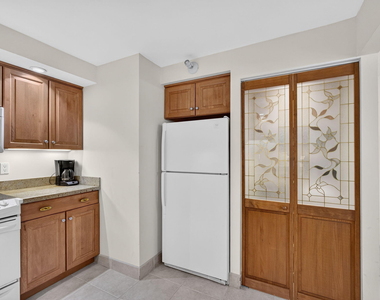2800 N Ocean Drive - Photo Thumbnail 18