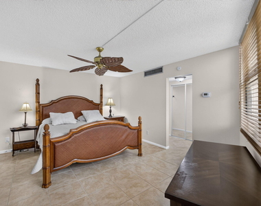 2800 N Ocean Drive - Photo Thumbnail 25