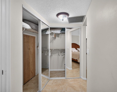 2800 N Ocean Drive - Photo Thumbnail 30