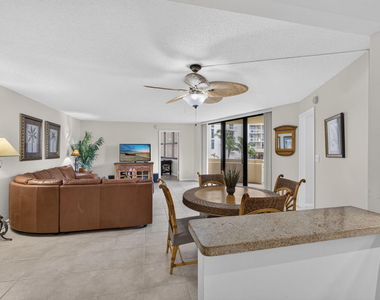 2800 N Ocean Drive - Photo Thumbnail 19