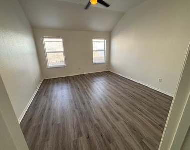 8135 Tierra Del Sol Road - Photo Thumbnail 17