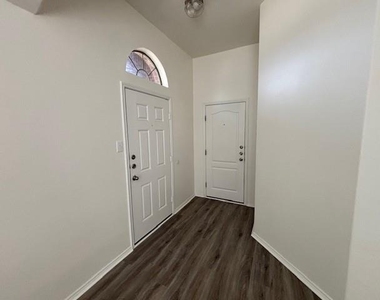 8135 Tierra Del Sol Road - Photo Thumbnail 2