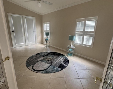 338 Nw Treeline Trace - Photo Thumbnail 3