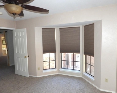 4090 Windhaven Lane - Photo Thumbnail 10