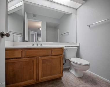 1905 E University Drive - Photo Thumbnail 12
