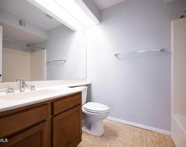 1905 E University Drive - Photo Thumbnail 9