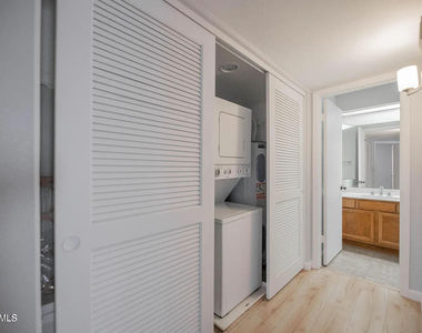 1905 E University Drive - Photo Thumbnail 11