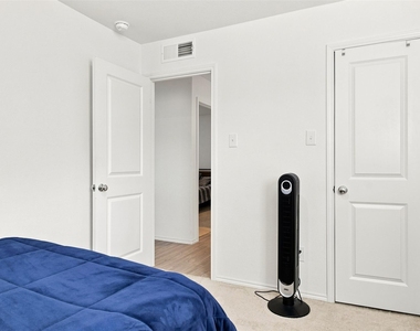 3409 Flicker Lane - Photo Thumbnail 20