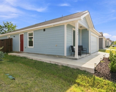 3409 Flicker Lane - Photo Thumbnail 6