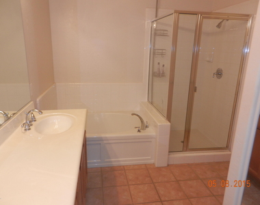 11000 N 77th Place - Photo Thumbnail 17