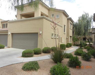 11000 N 77th Place - Photo Thumbnail 1