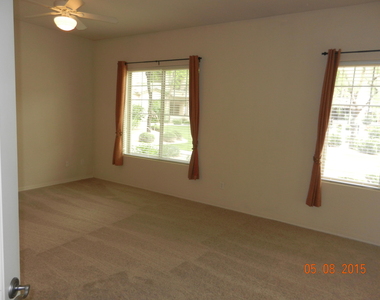 11000 N 77th Place - Photo Thumbnail 11