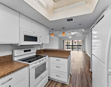 700 Uno Lago Drive - Photo Thumbnail 53