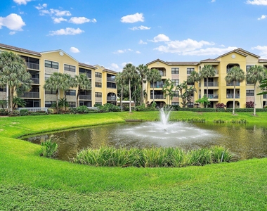 700 Uno Lago Drive - Photo Thumbnail 31