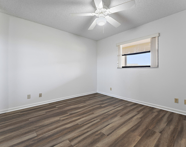 700 Uno Lago Drive - Photo Thumbnail 61