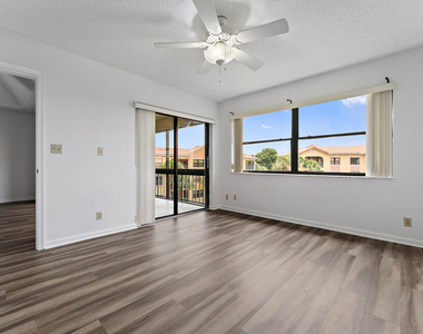 700 Uno Lago Drive - Photo Thumbnail 65
