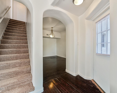 3949 E Earll Drive - Photo Thumbnail 22