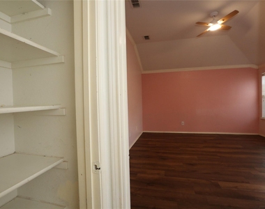 10433 E Lake Terrace - Photo Thumbnail 10