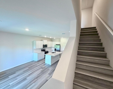 12813 Sw Forli Way - Photo Thumbnail 12