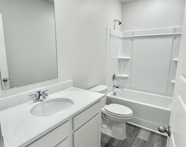 12813 Sw Forli Way - Photo Thumbnail 19