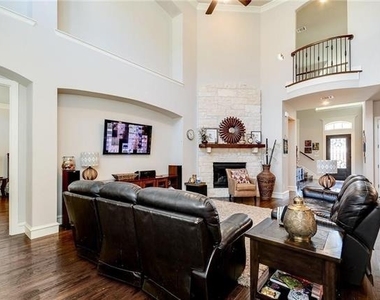 6209 Metz Street - Photo Thumbnail 8