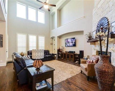 6209 Metz Street - Photo Thumbnail 7