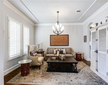 6209 Metz Street - Photo Thumbnail 2