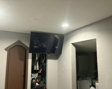 2855 Boston Court - Photo Thumbnail 13