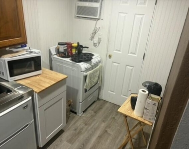 2855 Boston Court - Photo Thumbnail 4