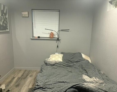 2855 Boston Court - Photo Thumbnail 9