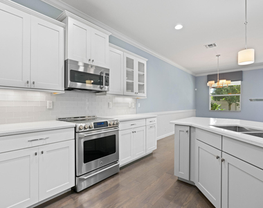 7018 Limestone Cay Road - Photo Thumbnail 36