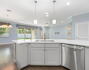 7018 Limestone Cay Road - Photo Thumbnail 6