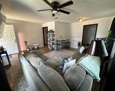 2454 Lea Crest Drive - Photo Thumbnail 1