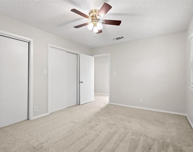 904 S Gribble Street - Photo Thumbnail 28