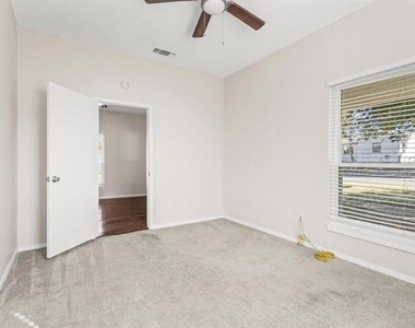 904 S Gribble Street - Photo Thumbnail 16