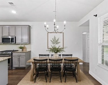 4424 Overbrook Drive - Photo Thumbnail 2