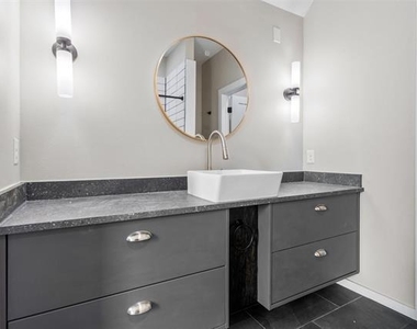 957 Woods Avenue - Photo Thumbnail 15