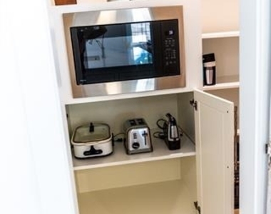 1223 Ridgewood Circle - Photo Thumbnail 16