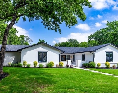 1223 Ridgewood Circle - Photo Thumbnail 2
