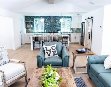 1223 Ridgewood Circle - Photo Thumbnail 5