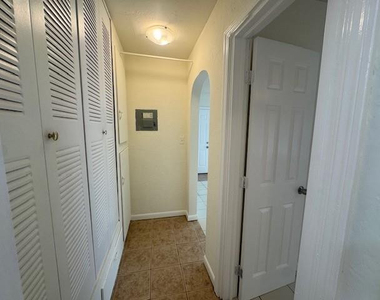 1705 Moffett Street - Photo Thumbnail 8