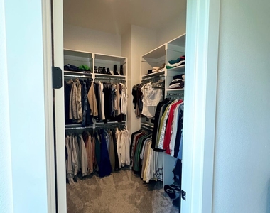 2407 Crossman Avenue - Photo Thumbnail 15