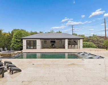 4511 Watauga Road - Photo Thumbnail 31