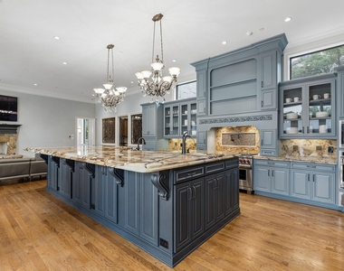4511 Watauga Road - Photo Thumbnail 6