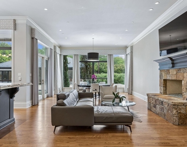 4511 Watauga Road - Photo Thumbnail 9