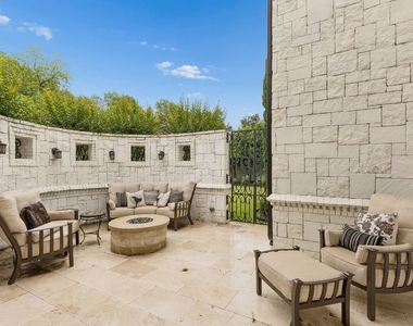 4511 Watauga Road - Photo Thumbnail 38